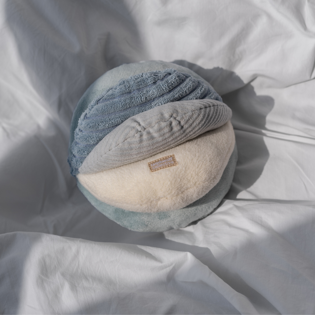 Lambwolf TOTO Schnüffelball für Nasenarbeit und Beschäftigung