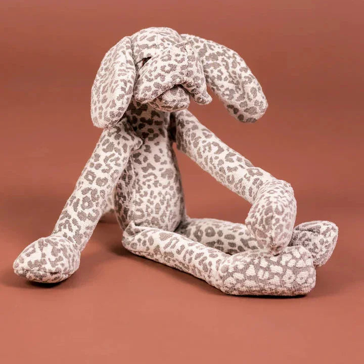 PAIKKA Hundespielzeug Stone Leo Hound aus Stoff, sitzend, 50 cm